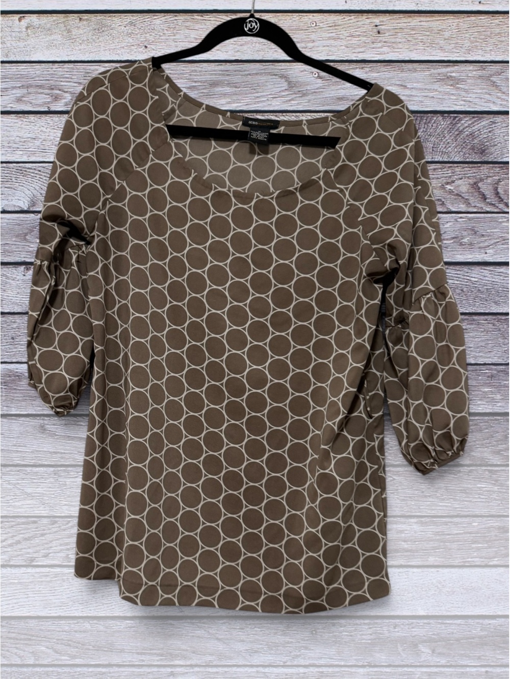 BCBGMAXAZRIA Medium Brown and Cream Circle Pattern Blouse